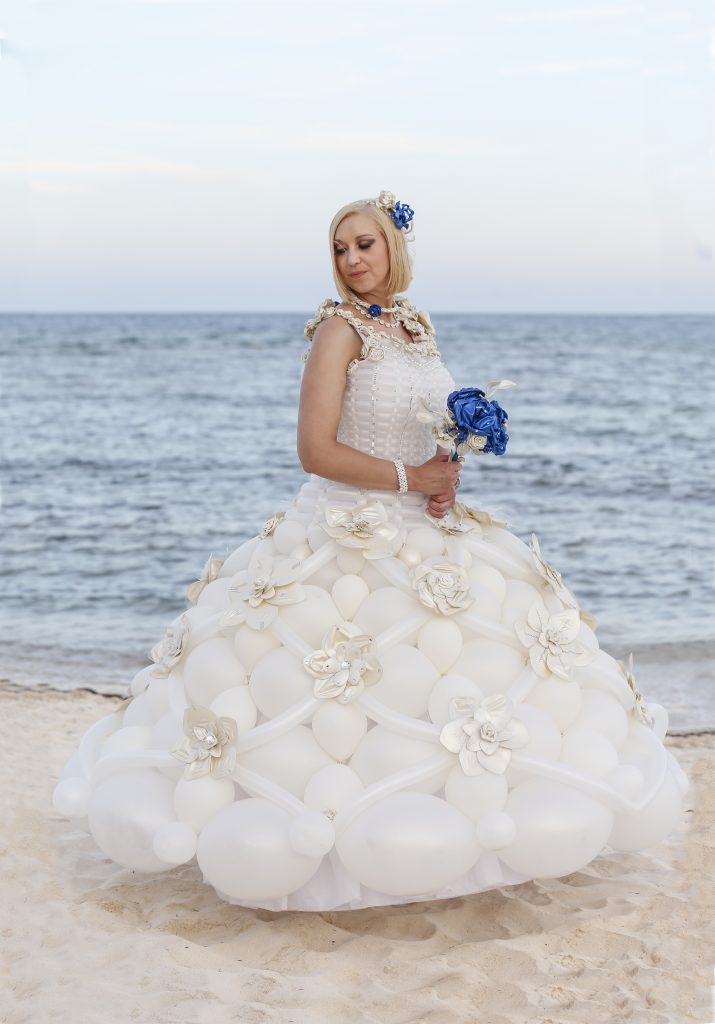 Balloon Dress: a unique take on the traditional wedding dress
